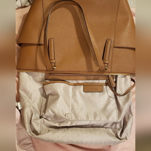 Michael Michael Kors tote - Picture 5 of 13